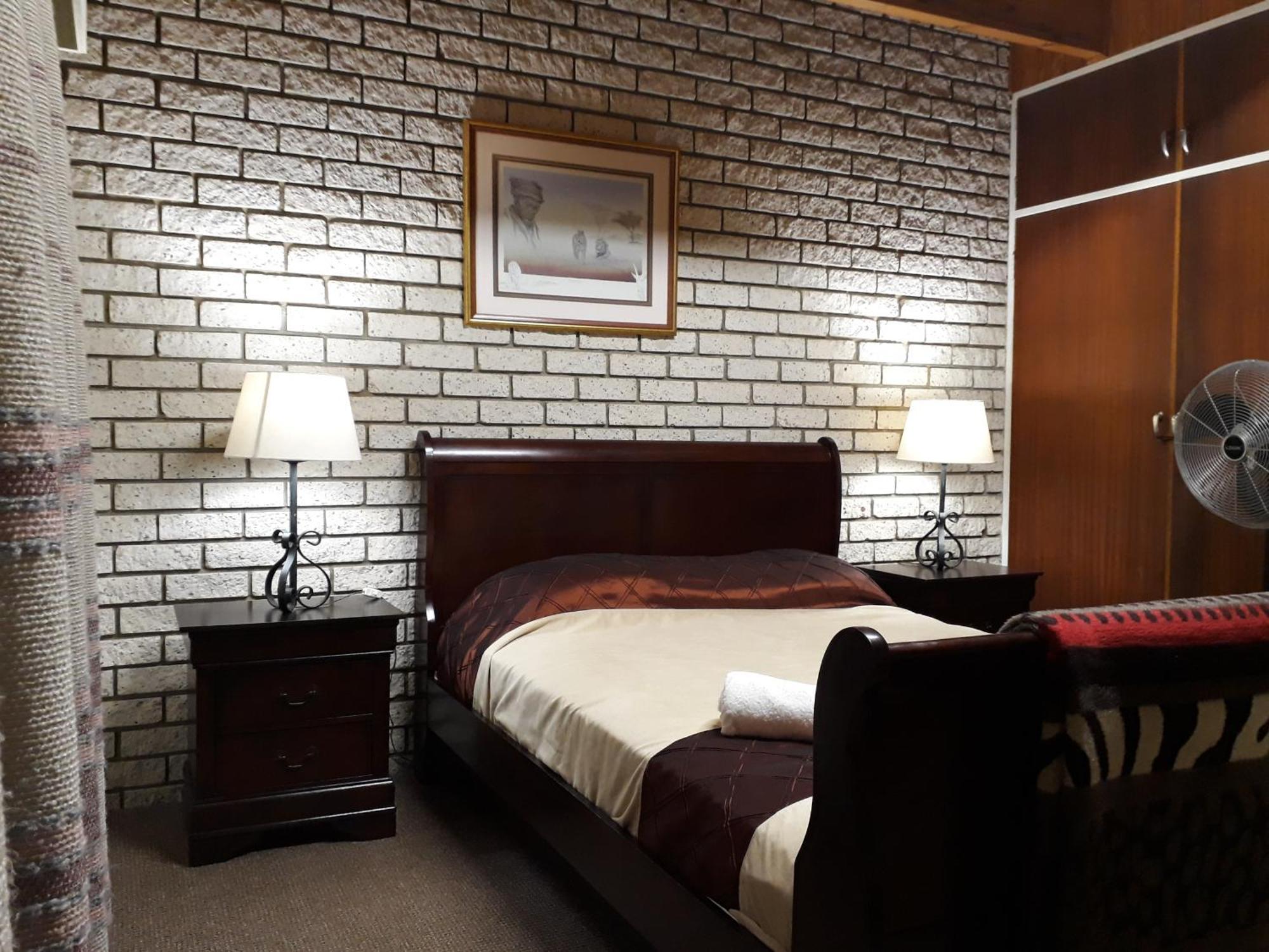 Die Plasie On-Suite Rooms Hartbeespoort Extérieur photo